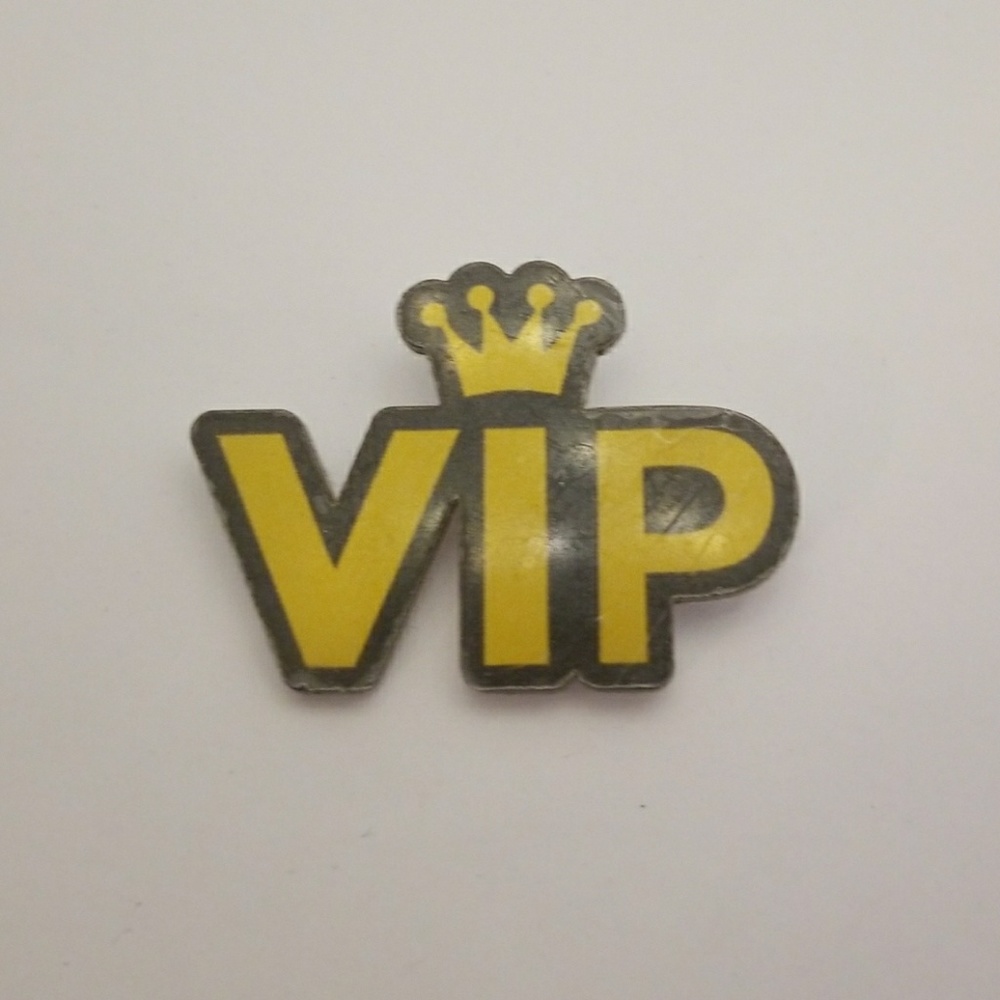 VIP brooches yellow/black